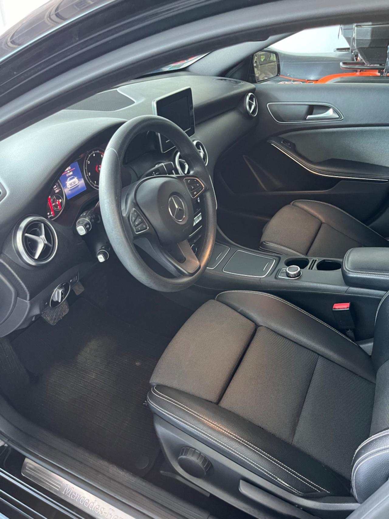 Mercedes-benz A 160 A 160 d Automatic Sport