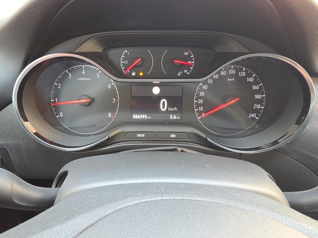 Opel Crossland X 1.2 12V euro 6 D, 86,500km.
