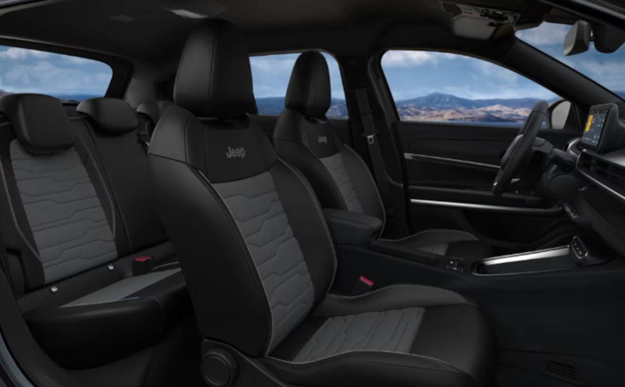 JEEP Avenger 4xe 619 Avenger Upland 1.2 145cv 4xe Mhev