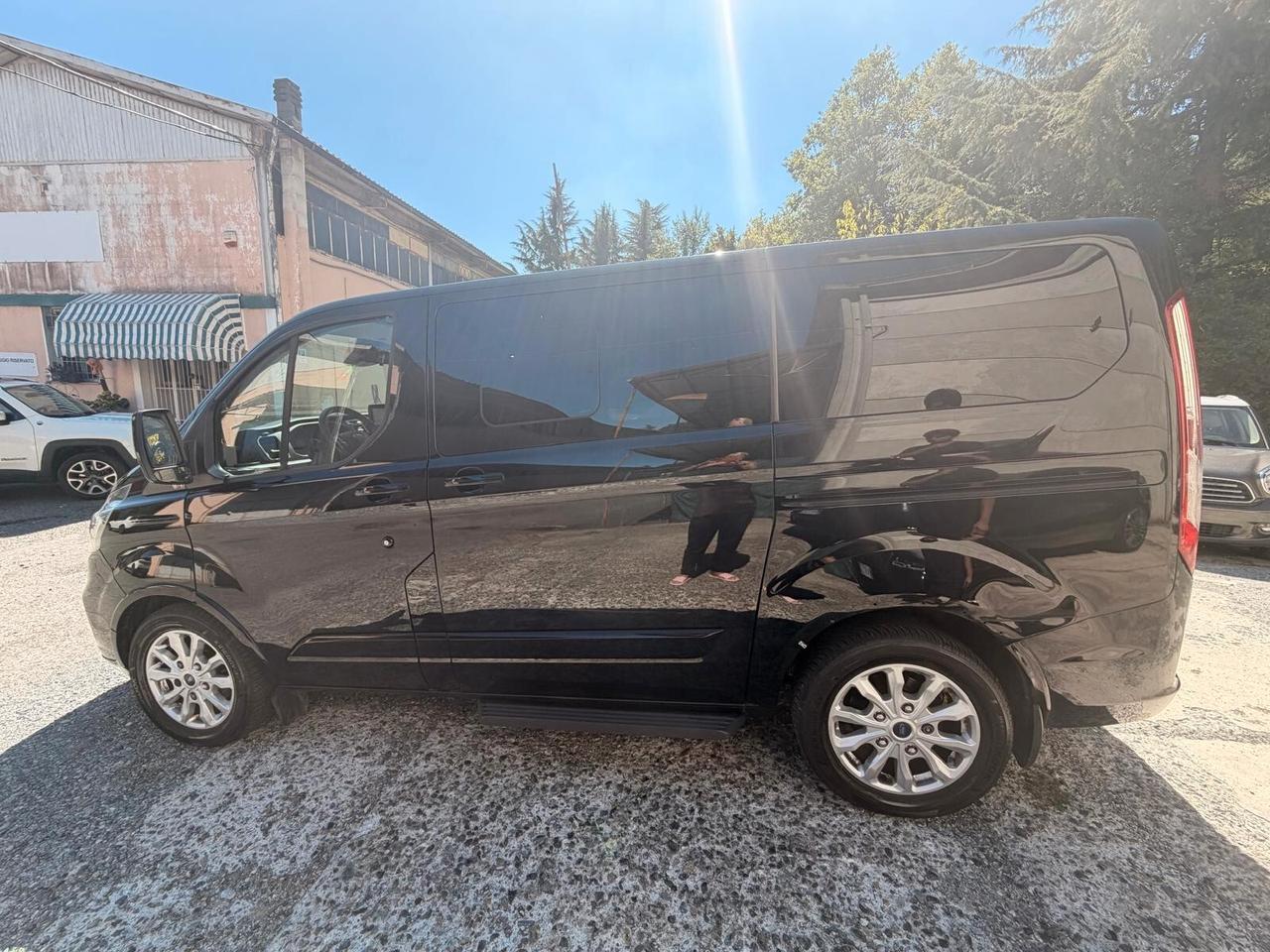 Ford Tourneo Custom 310 2.0 TDCi 130CV PC
