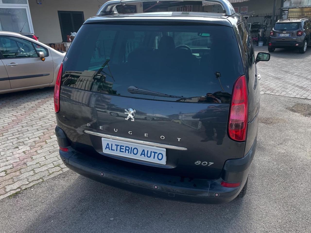 Peugeot 807 2.0 16V SR gpl