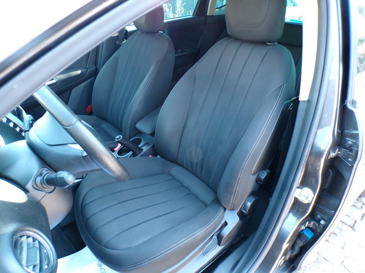 Lancia Delta 1.6 MJT DPF Silver