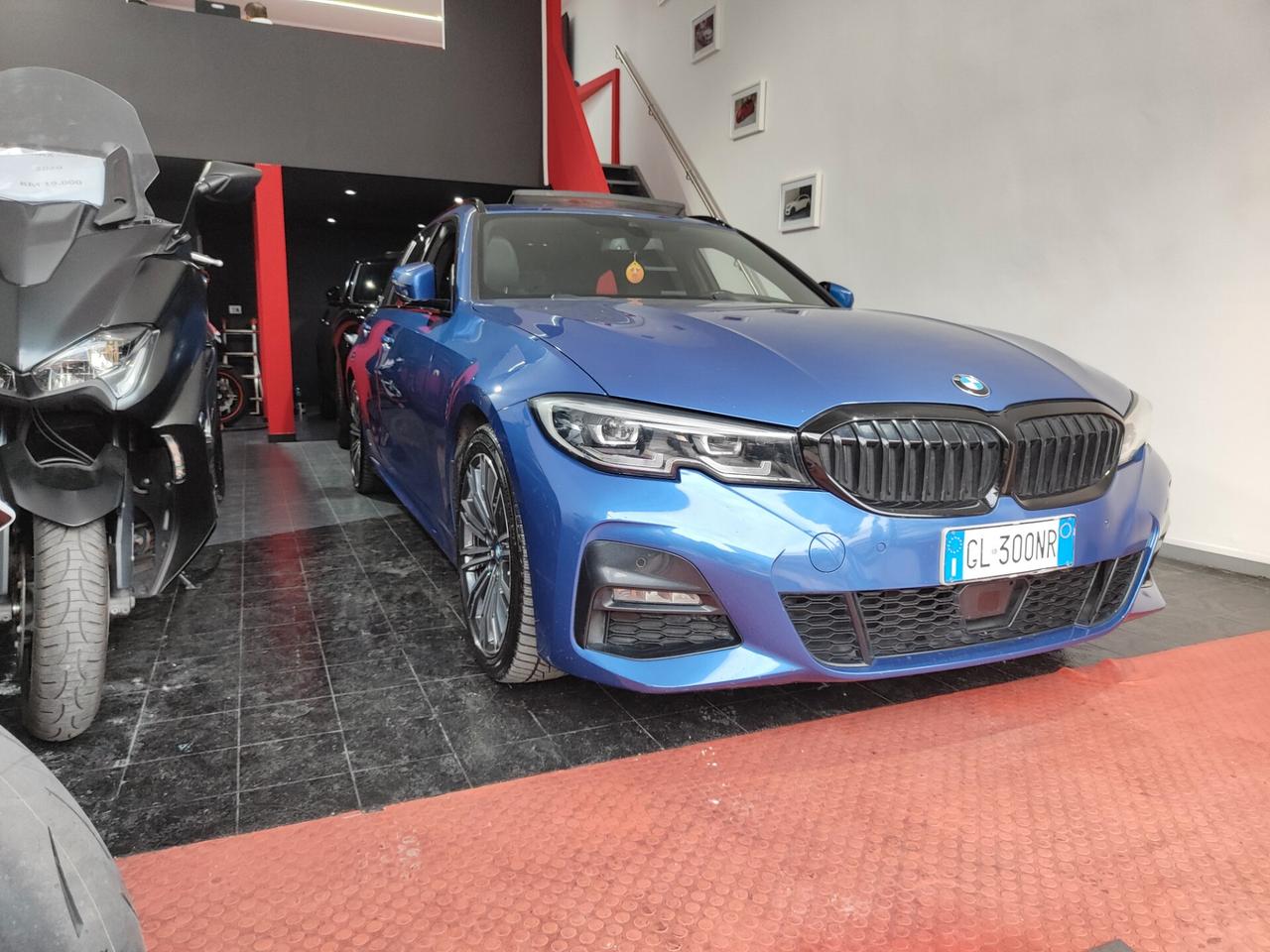 Bmw 320d 48V xDrive M-Sport * Tetto * Navi * Pelle e Alcantara * Garantita 12 Mesi