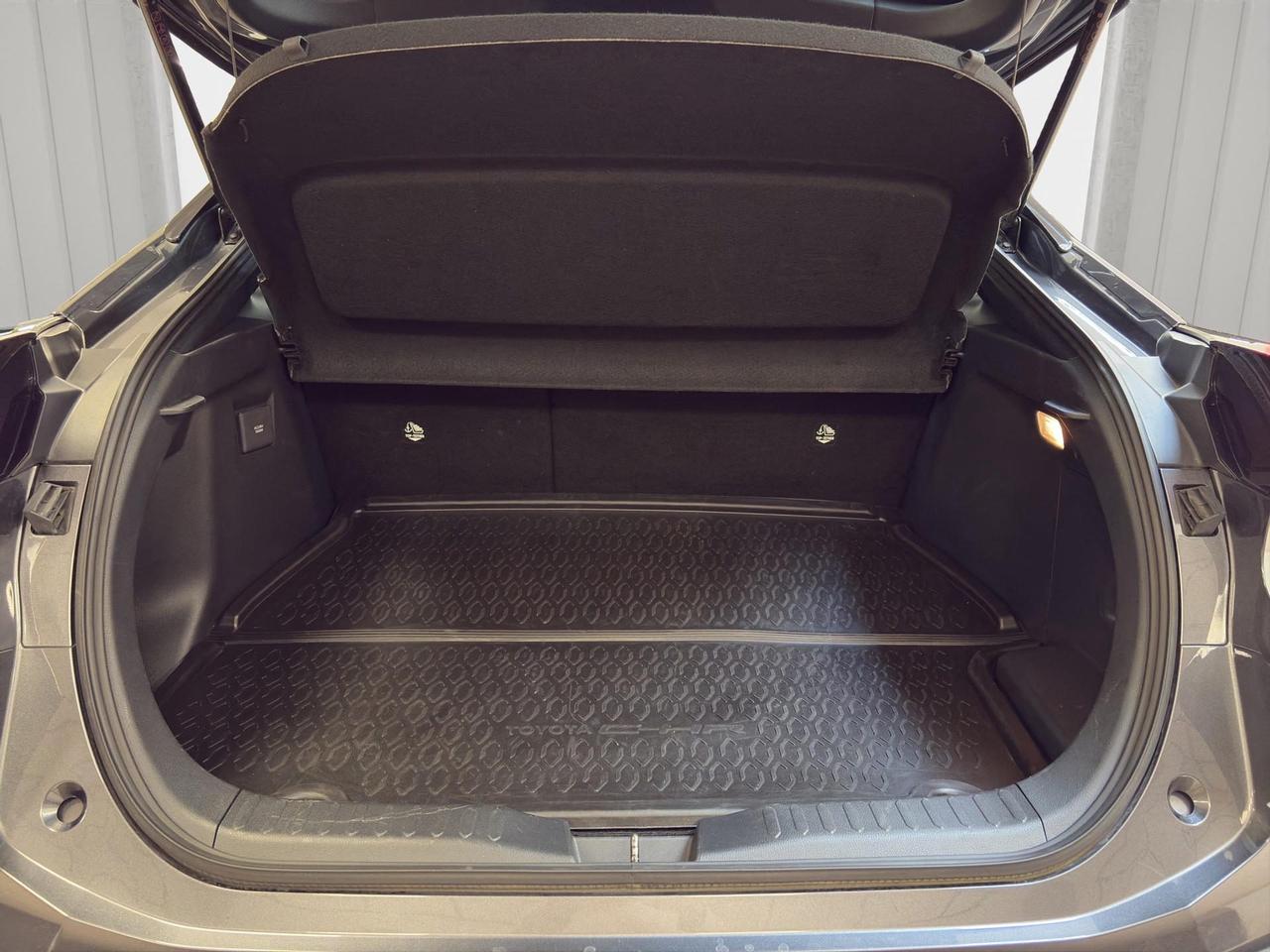 Toyota C-HR 2.0 phev Trend eco fwd e-cvt