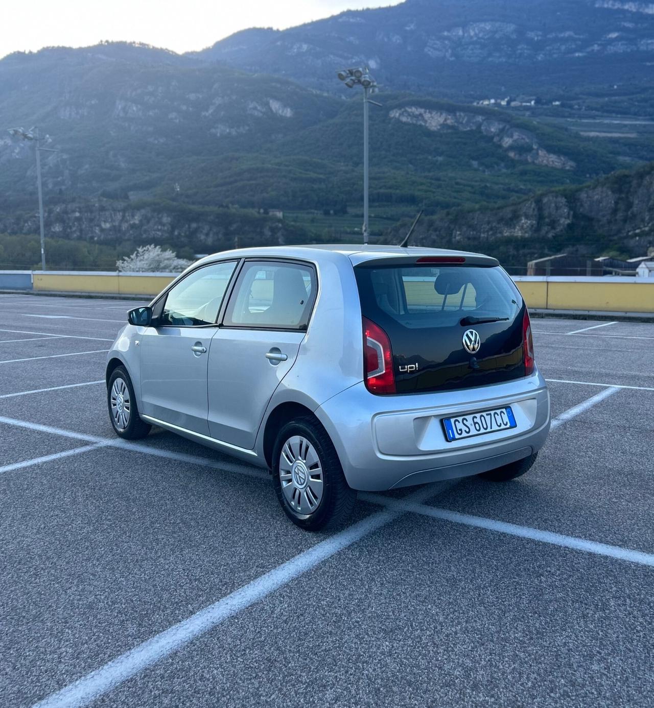 Volkswagen up! Neopatent. CAMBIO AUTOMATICO