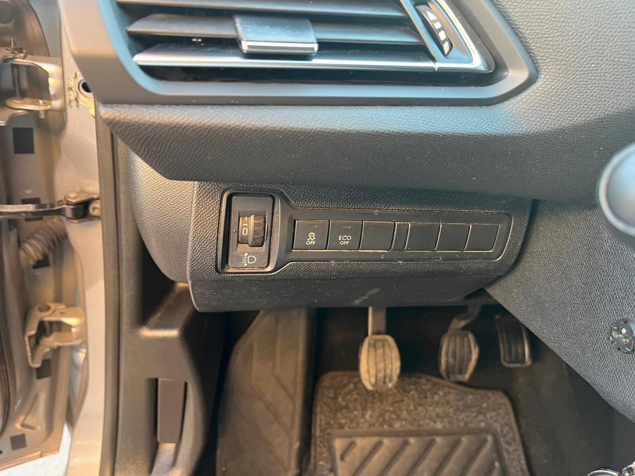 Peugeot 308 1.6 e-HDi 115 CV Stop&Start SW Active