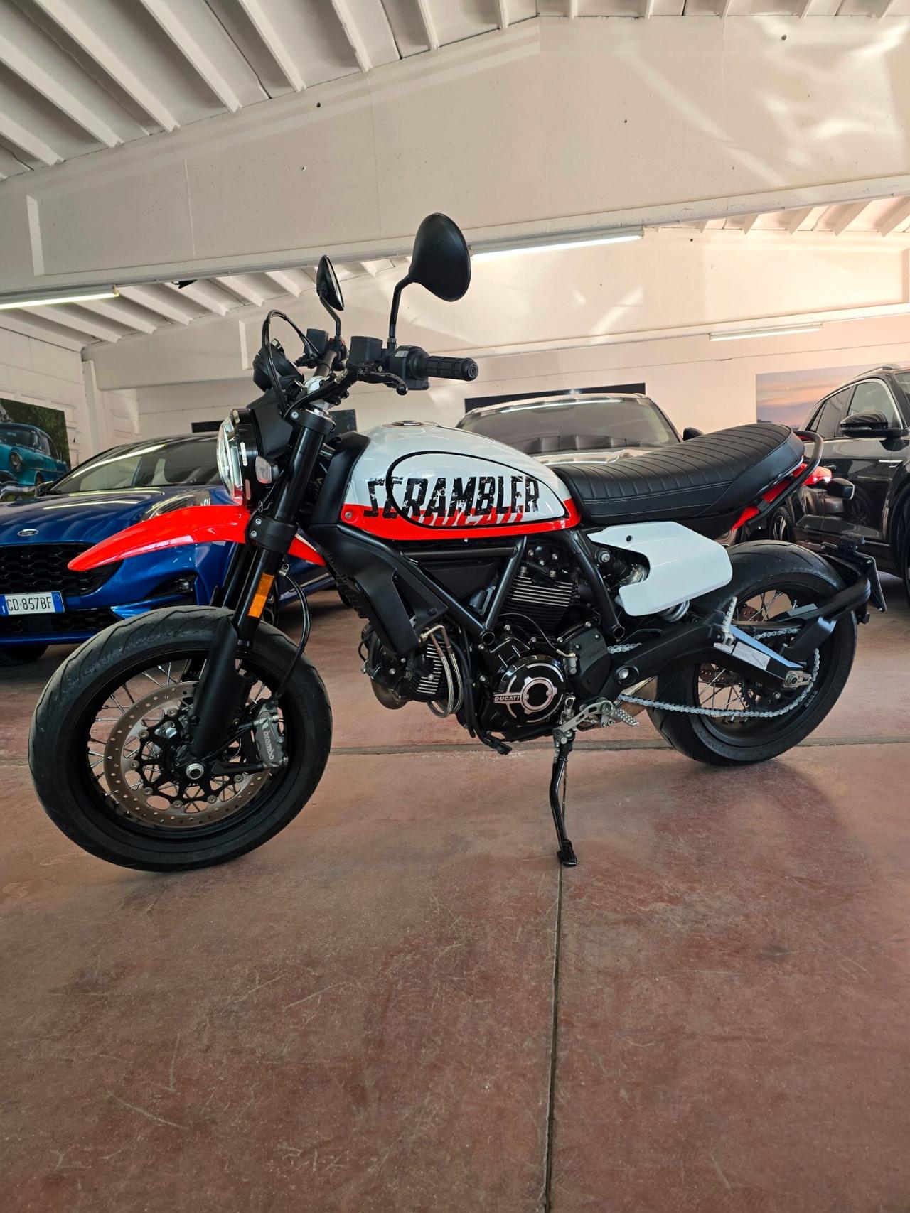 Ducati Scrambler URBAN MOTARD Nuova!