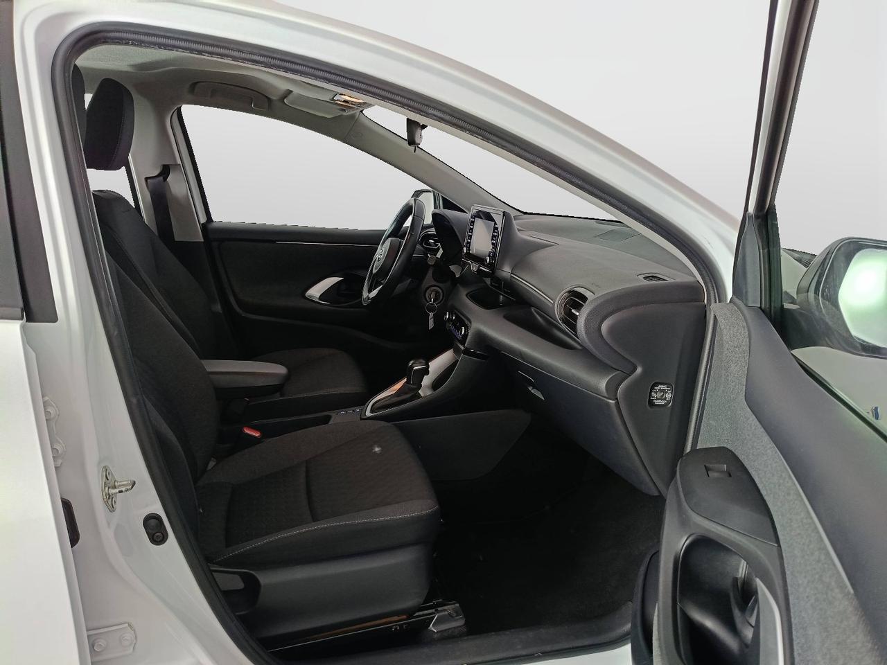 TOYOTA Yaris IV 2020 - Yaris 1.5h Active