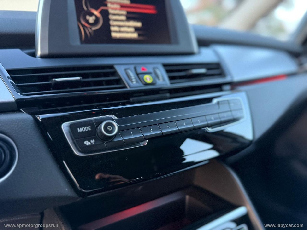 BMW 216i Active Tourer Luxury NEOPATENTATI
