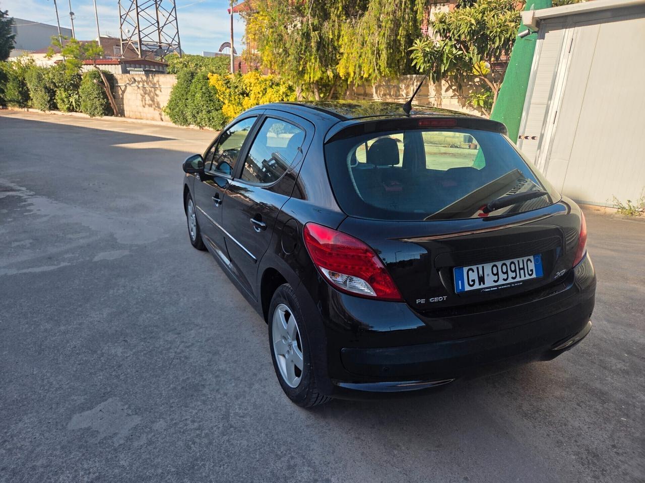 Peugeot 207 1.4 HDi 70CV 5p. Energie