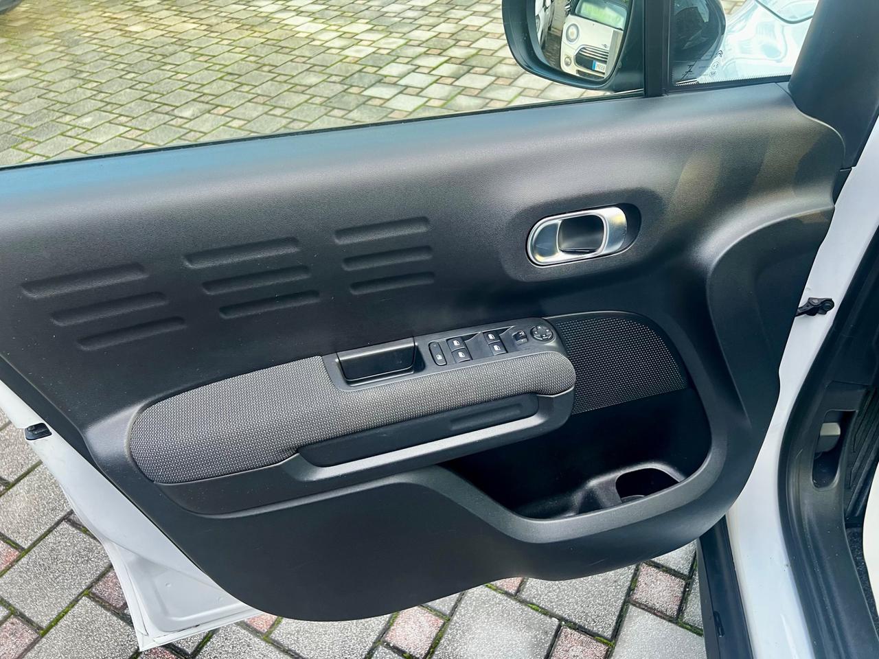 Citroen C3 Aircross BlueHDi automatica 64.000km