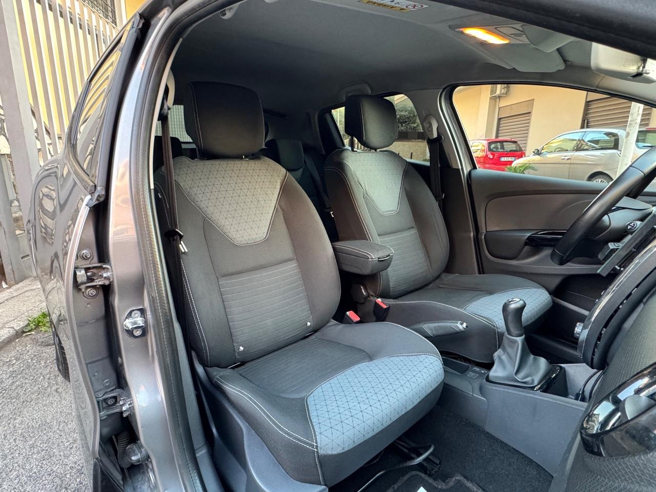 Renault Clio dCi 8V 90 CV Start&Stop 5 porte Energy Duel2