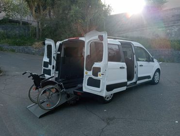 Ford Transit Connect Pianale ribassato con rampa disabili in carrozzina