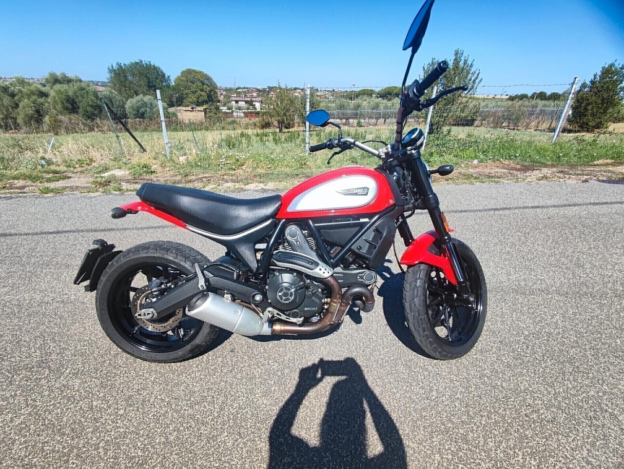 Ducati Scrambler icon red