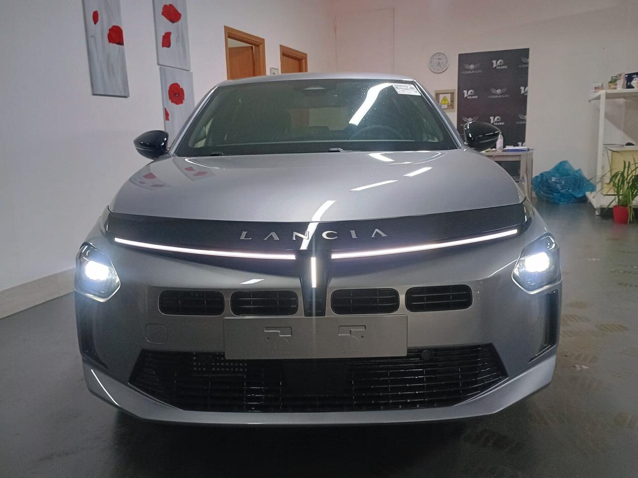 Lancia Ypsilon Hybrid e-DCT LX