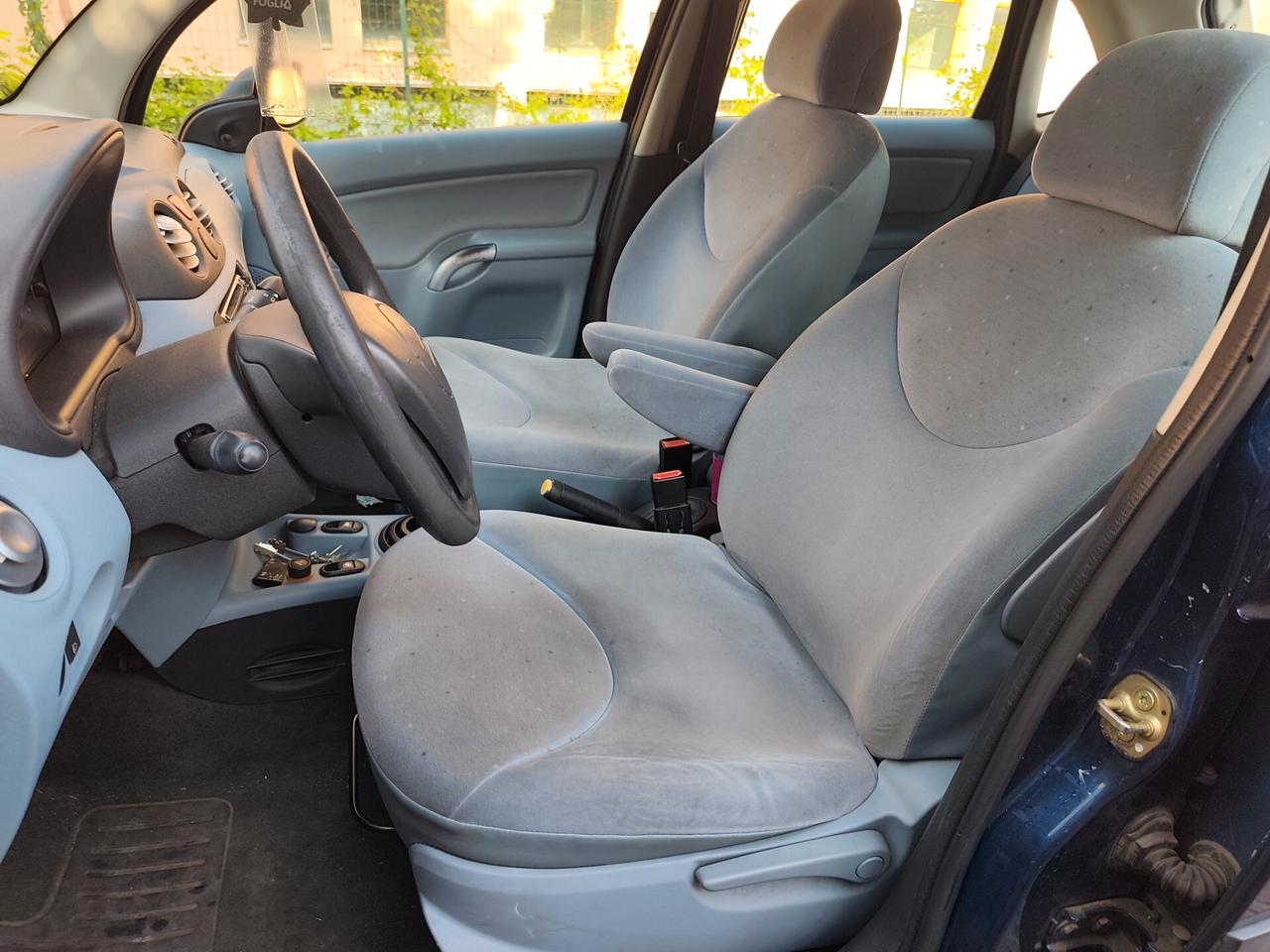 Citroen C3 1.4 Benz 130 Milà 5 porte neopatentati