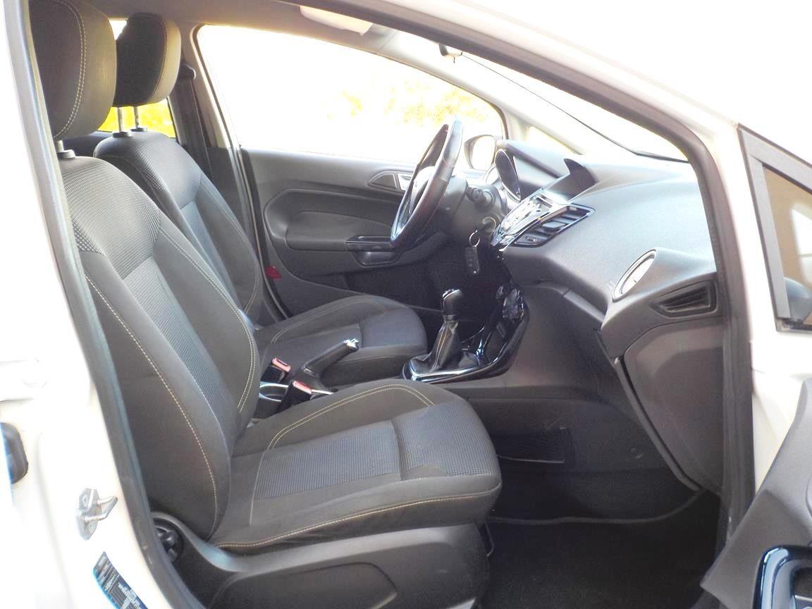 Ford Fiesta 1.5 TDCi 75CV 5 porte Titanium