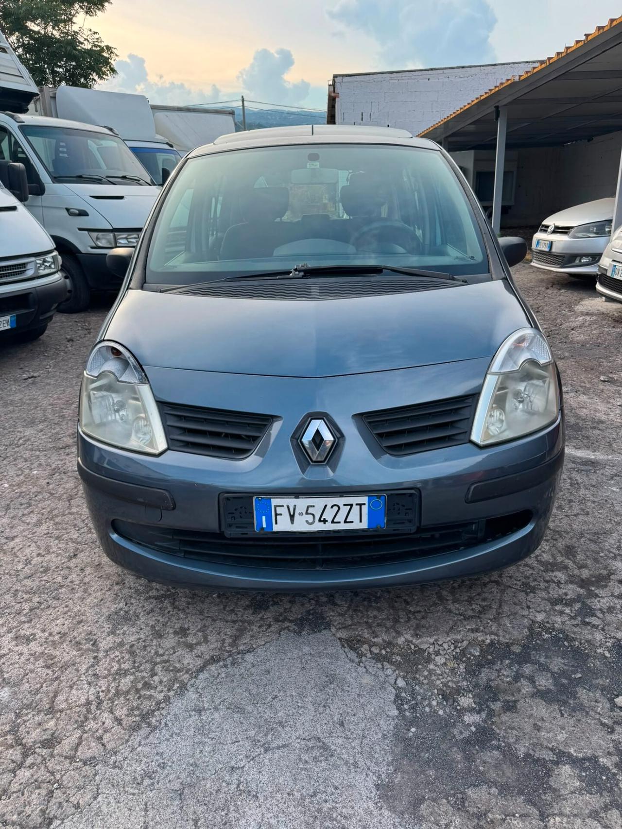 Renault Modus 1.5 dCi 85CV Dynamique