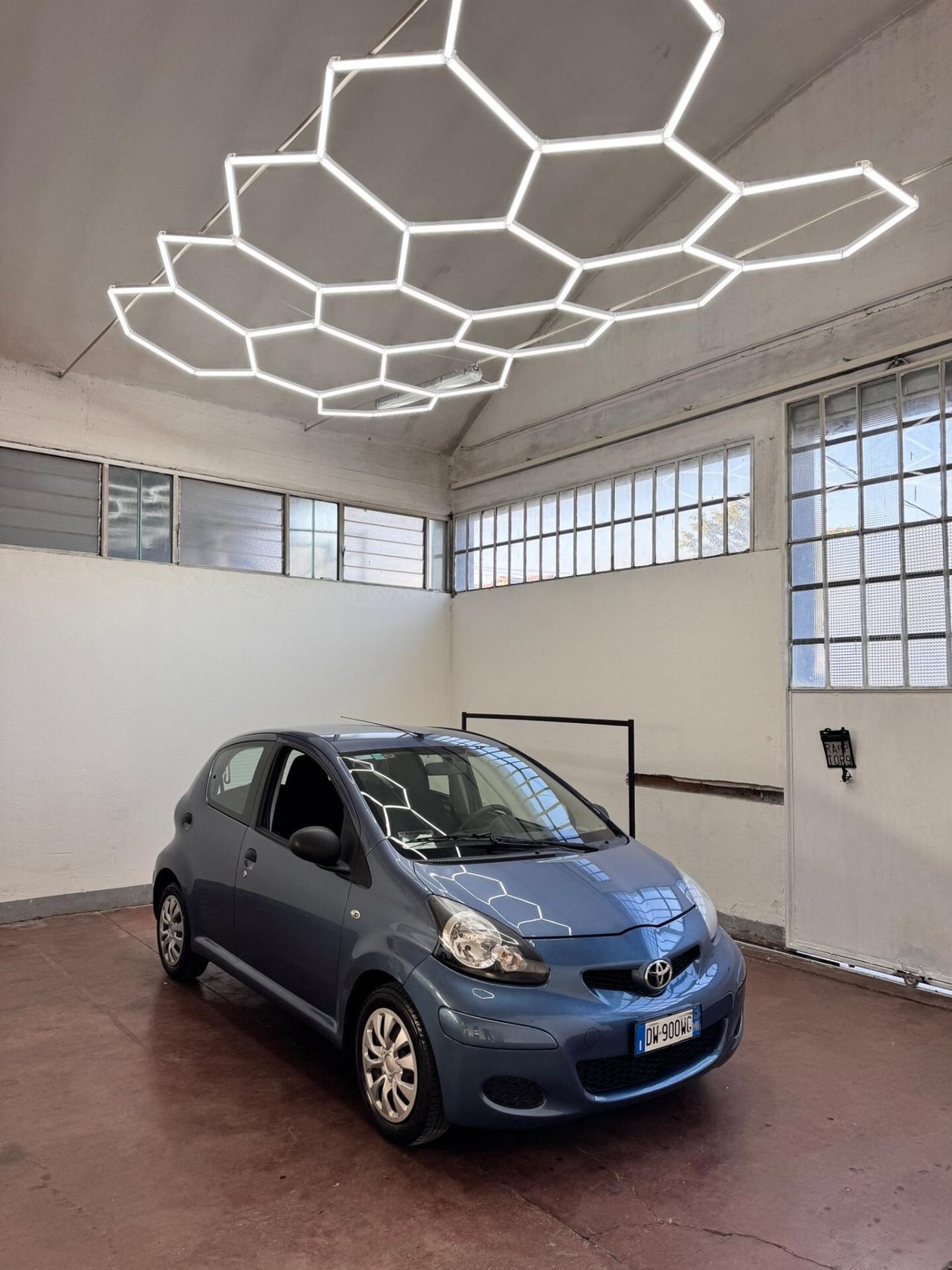 Toyota Aygo 1.0 benzina