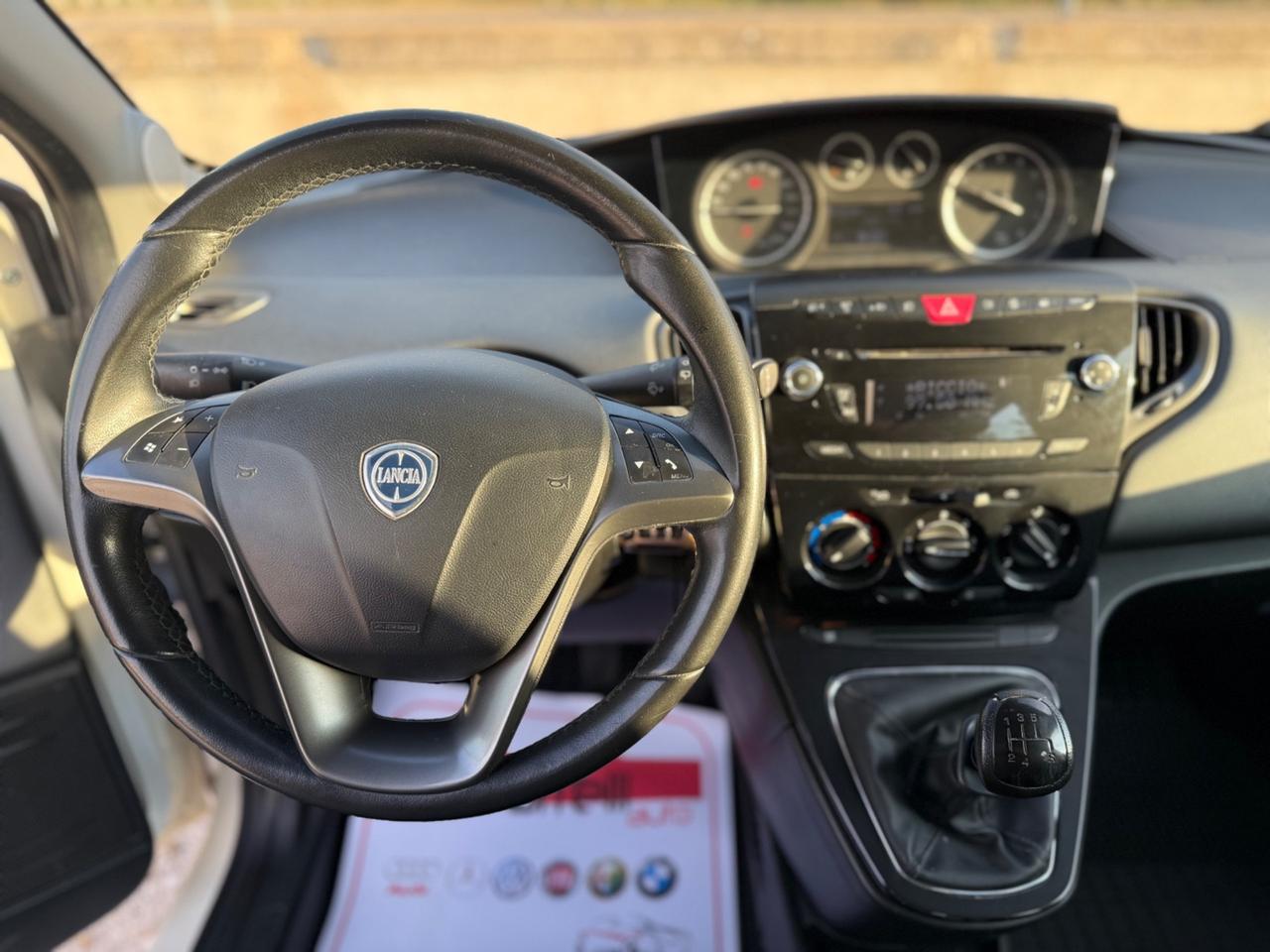 Lancia Ypsilon 1.2 69 CV 5 porte S&S Platinum