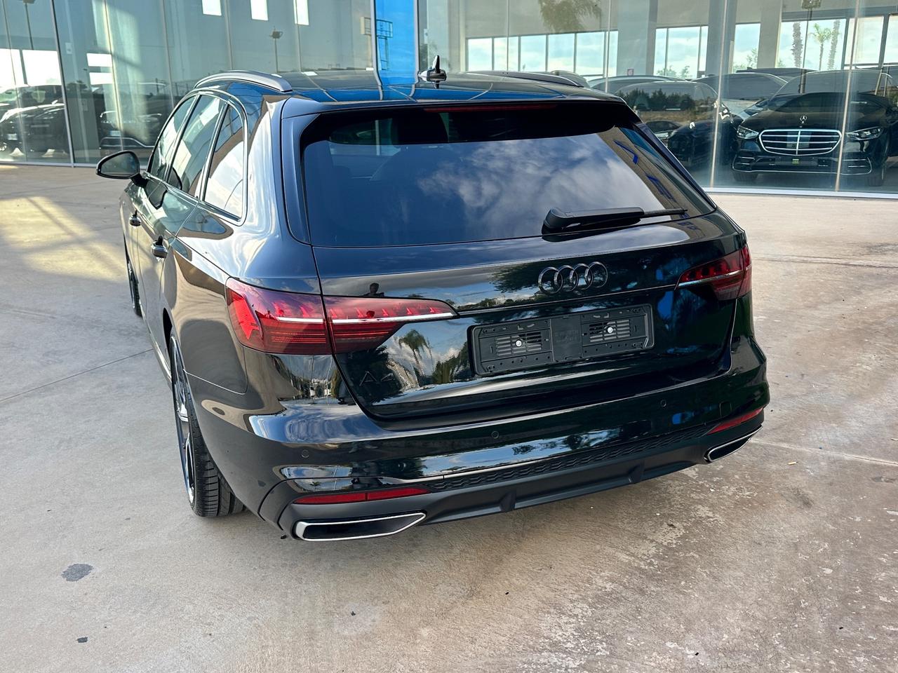 Audi A4 Avant 35 SLine possibilità noleggio no scoring