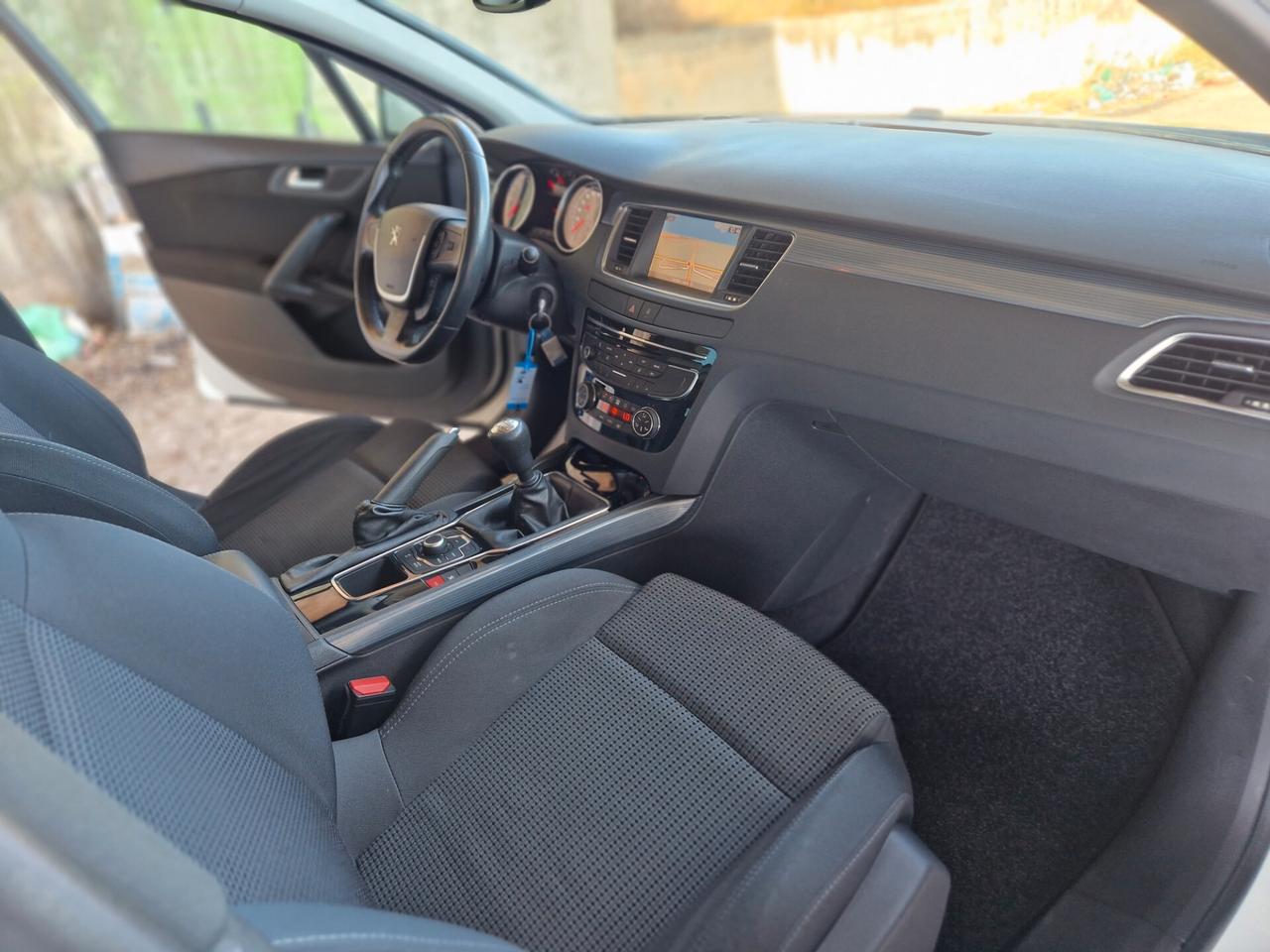 Peugeot 508 2.0 HDi 163CV SW Ciel Active