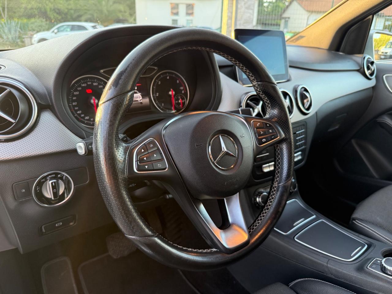 Mercedes-benz B 200 d Automatic Premium
