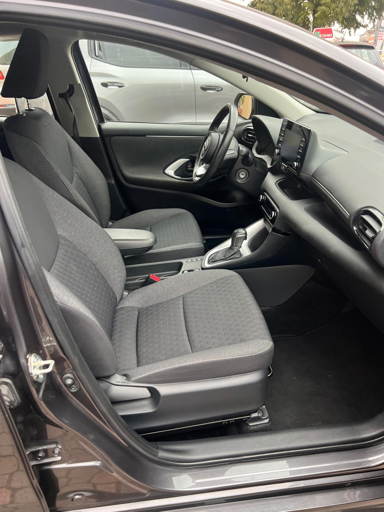 Toyota Yaris 1.5 Hybrid 5 porte Active