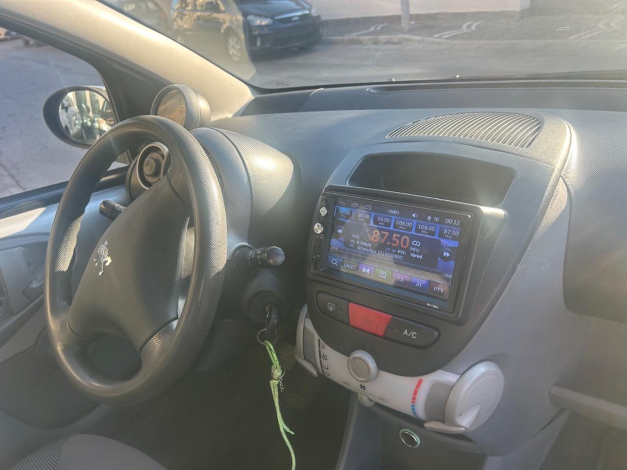 Peugeot 107 1.4 HDi 5p. Sweet Years