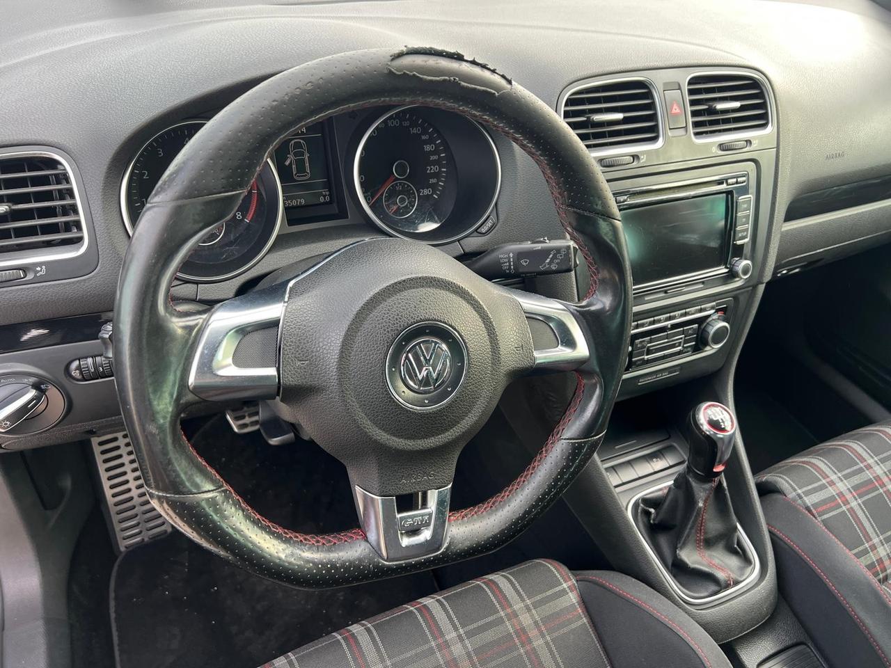 Volkswagen Golf GTI 2.0 TSI 5p.