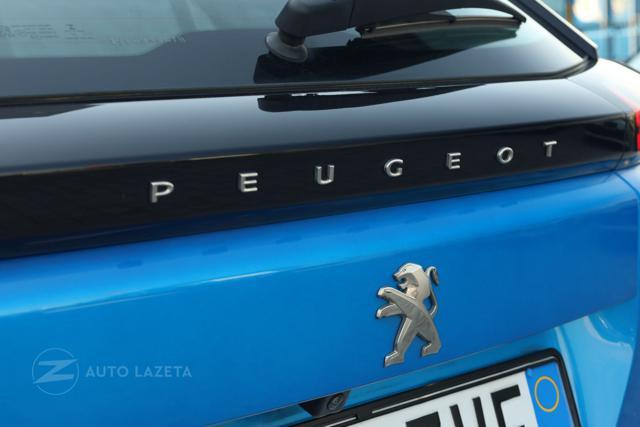 PEUGEOT 2008 PureTech 130 S&S Allure