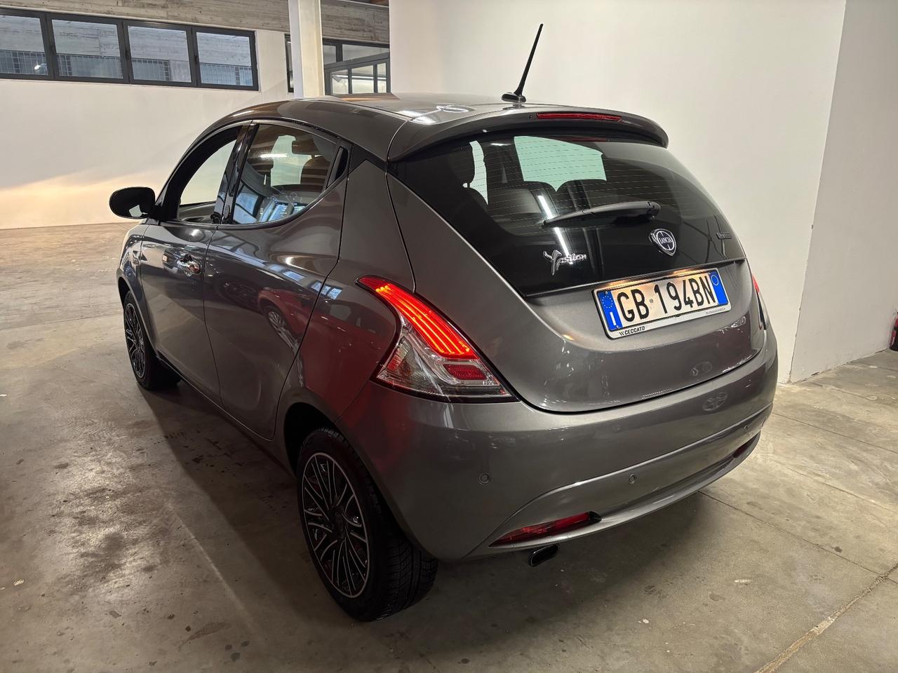 Lancia Ypsilon 1.0 | HYBRID GOLD | OK NEOPATENTATI