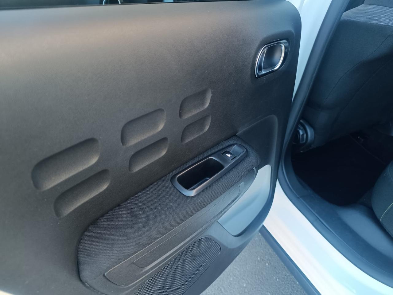 Citroen C3 BlueHDi 100 S&S Shine