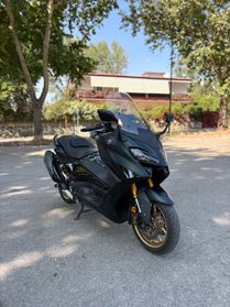 Yamaha T Max 560 cc Tech Max SUPER ACCESSORIATO
