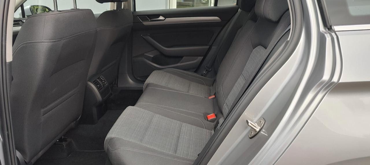 Volkswagen Passat Variant 2.0 TDI SCR 122 CV EVO DSG Business