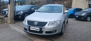 Volkswagen Passat 2.0 TDI SW Highline - 2007