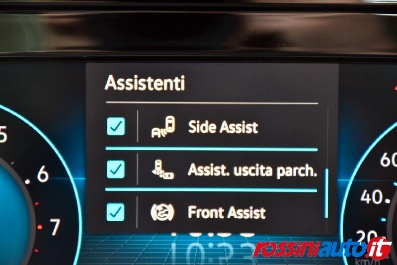 VOLKSWAGEN GOLF 8 1.0 ETSI 110 CV DSG LIFE R17 BI-COLO + MIRRO PAC