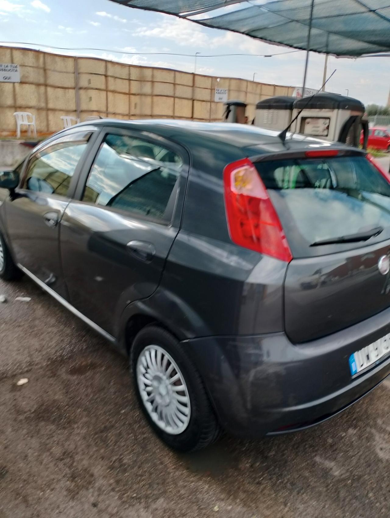 Fiat Grande Punto 1.3 MJT 75 CV 5 porte Dynamic
