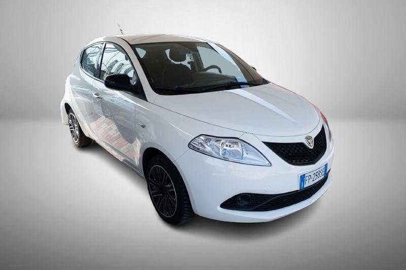 Lancia Ypsilon III 2015 1.2 Gold 69cv my18
