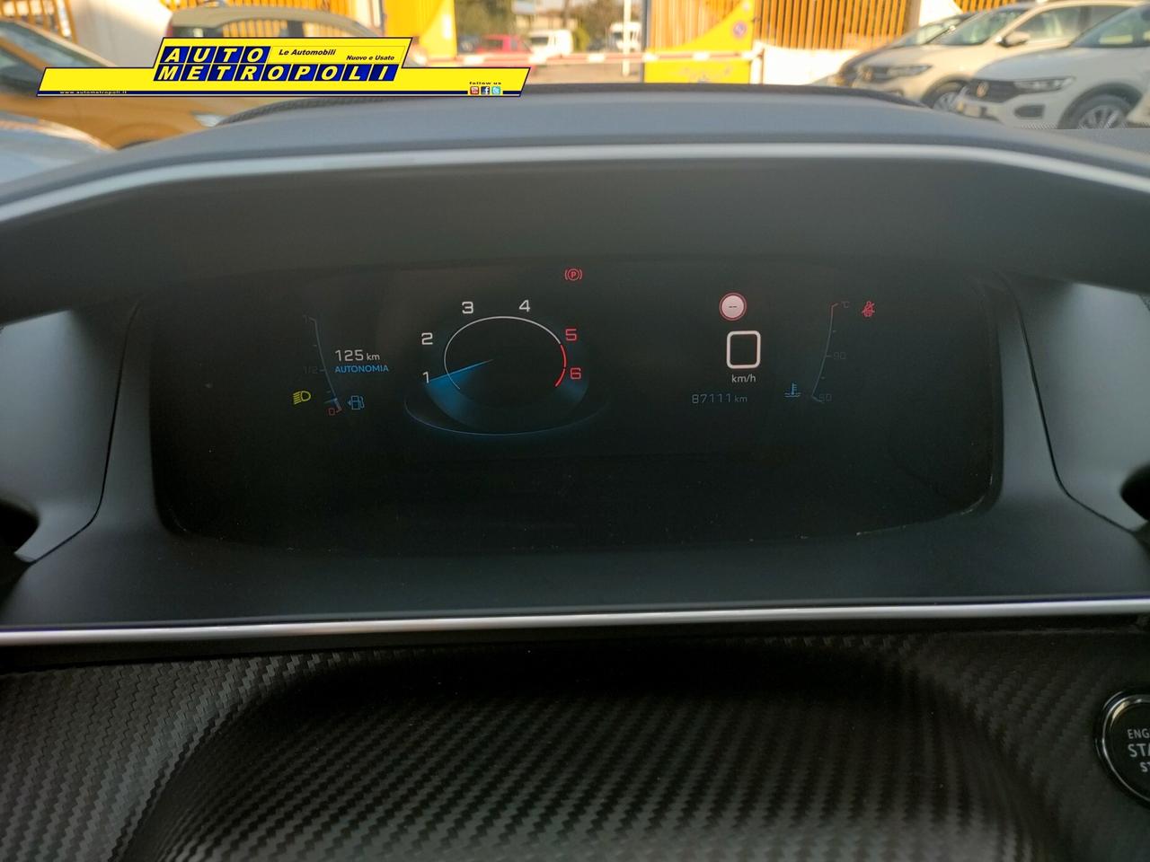 Peugeot 2008 1.5 110cv BlueHDi Allure Pack N1 Autocarro