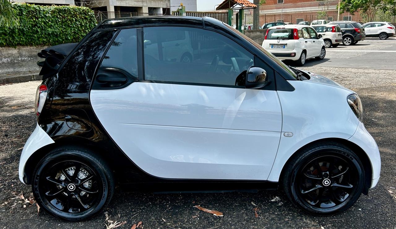 Smart ForTwo cabrio 70 1.0 Passion