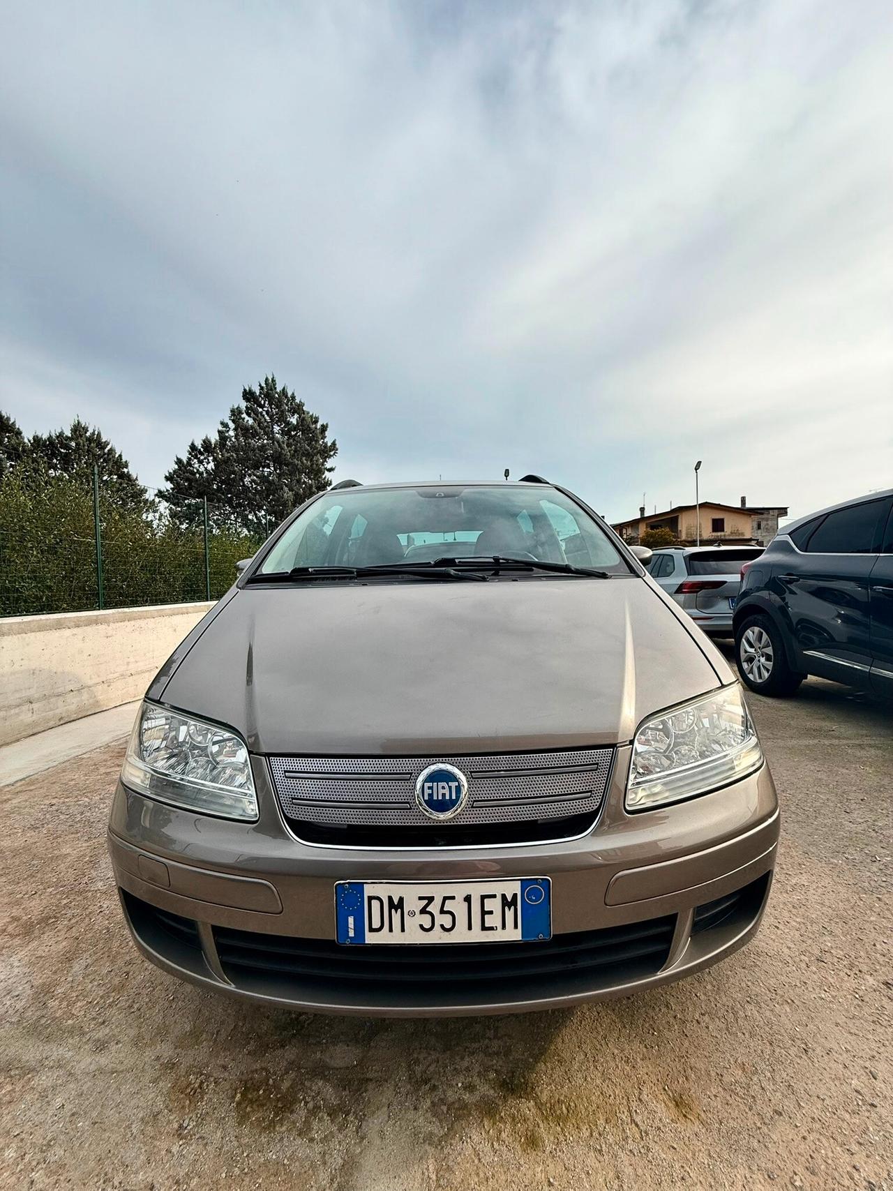 FIAT Idea 1.4 16V BlackEnergy