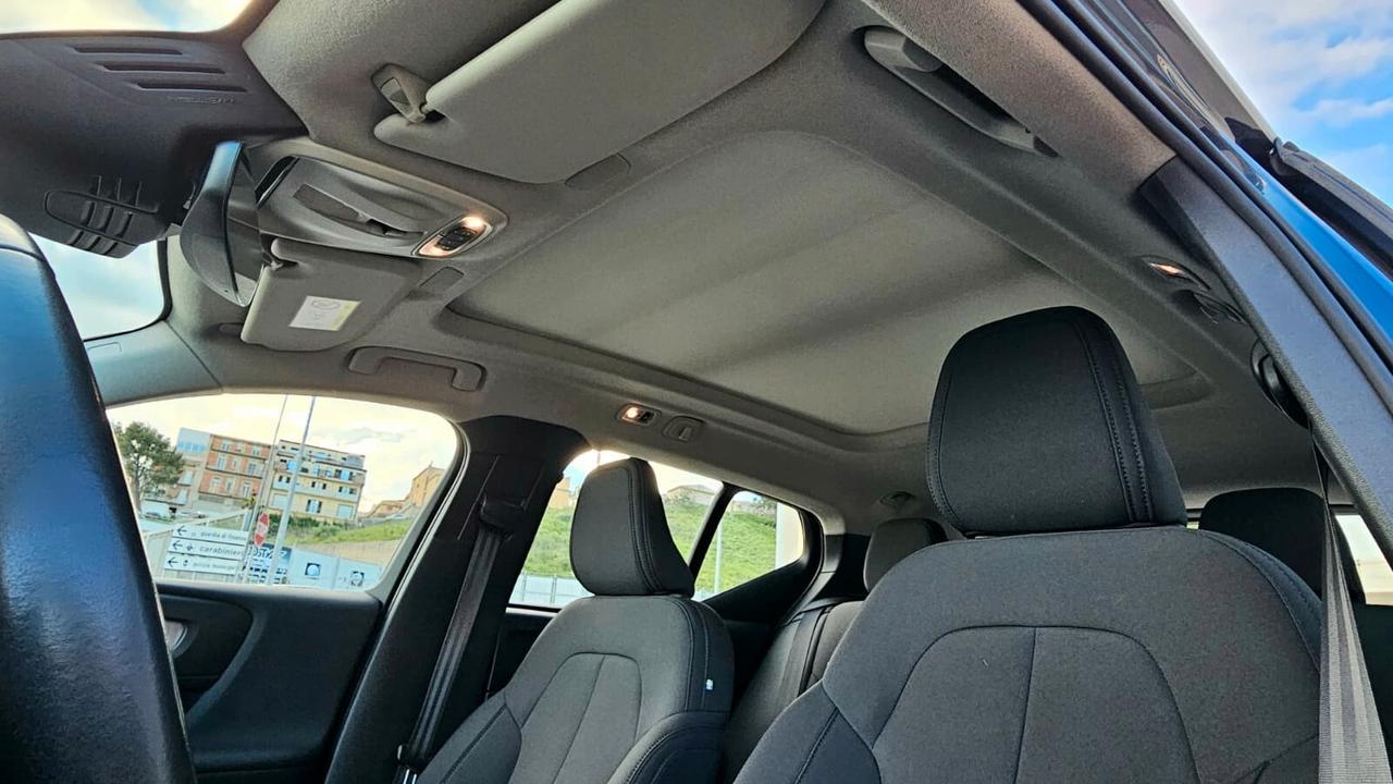 Volvo XC40 D3 AWD Geartronic Momentum