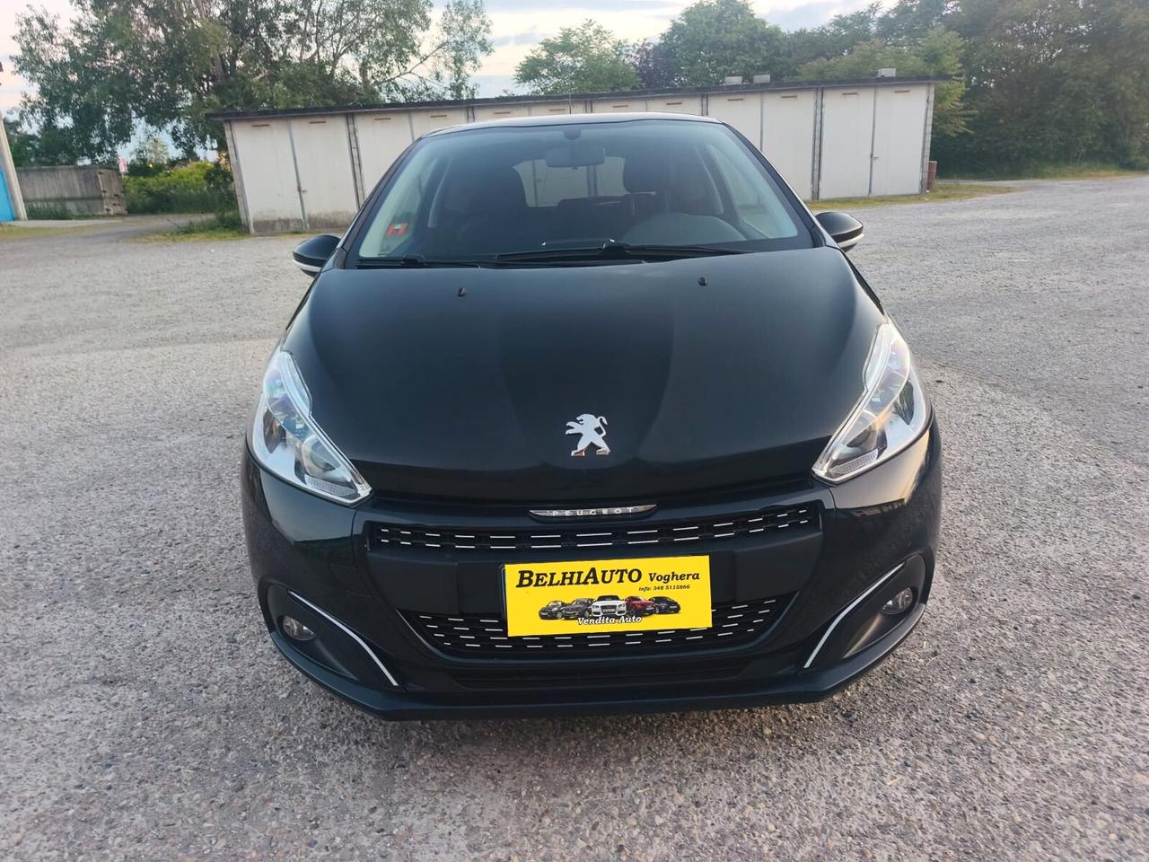 Peugeot 208 2019----1.2 Benzina Neopatentati
