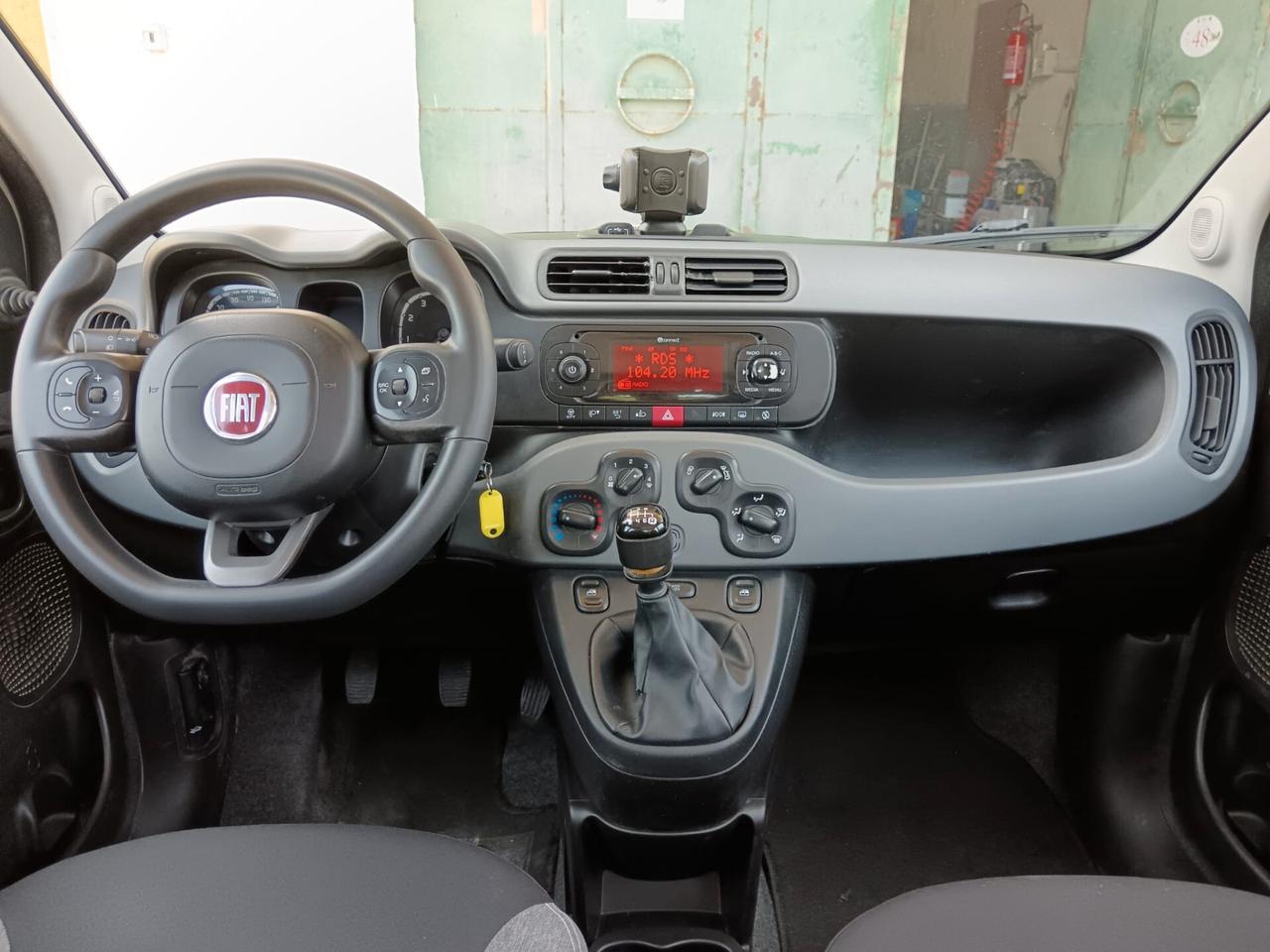 Fiat Panda 1.0 GSE S&S Hybrid Street Van 4 posti