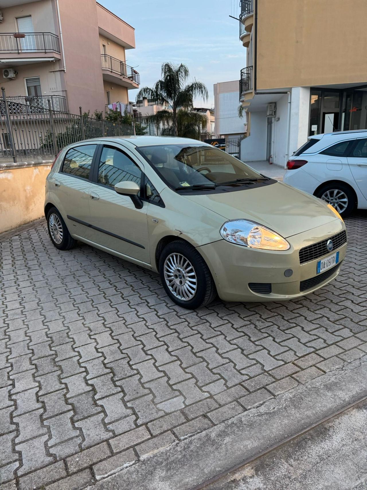 Fiat Grande Punto 1.3 MJT 90 CV 5 porte Emotion