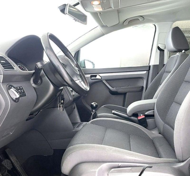 Volkswagen Touran Touran 1.6 TDI DPF Comfortline BMT ** 7 POSTI ** ** OFFERTA RISERVATA SOLO PER OPERATORI DEL SETTORE