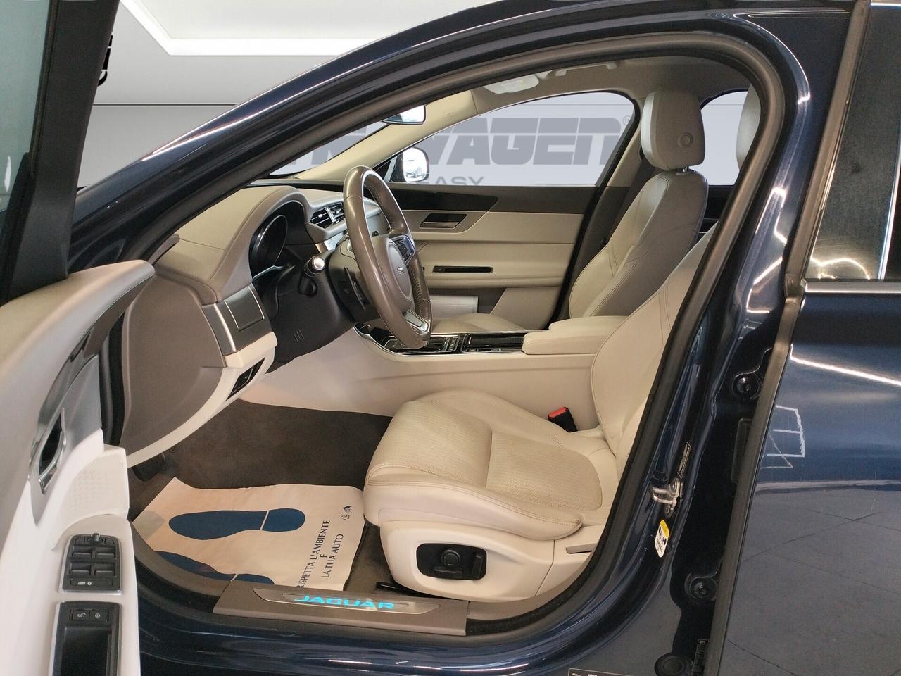 Jaguar XF Sportbrake 2.0 D 180 CV aut. Prestige - 4x4 AUTOMATICO