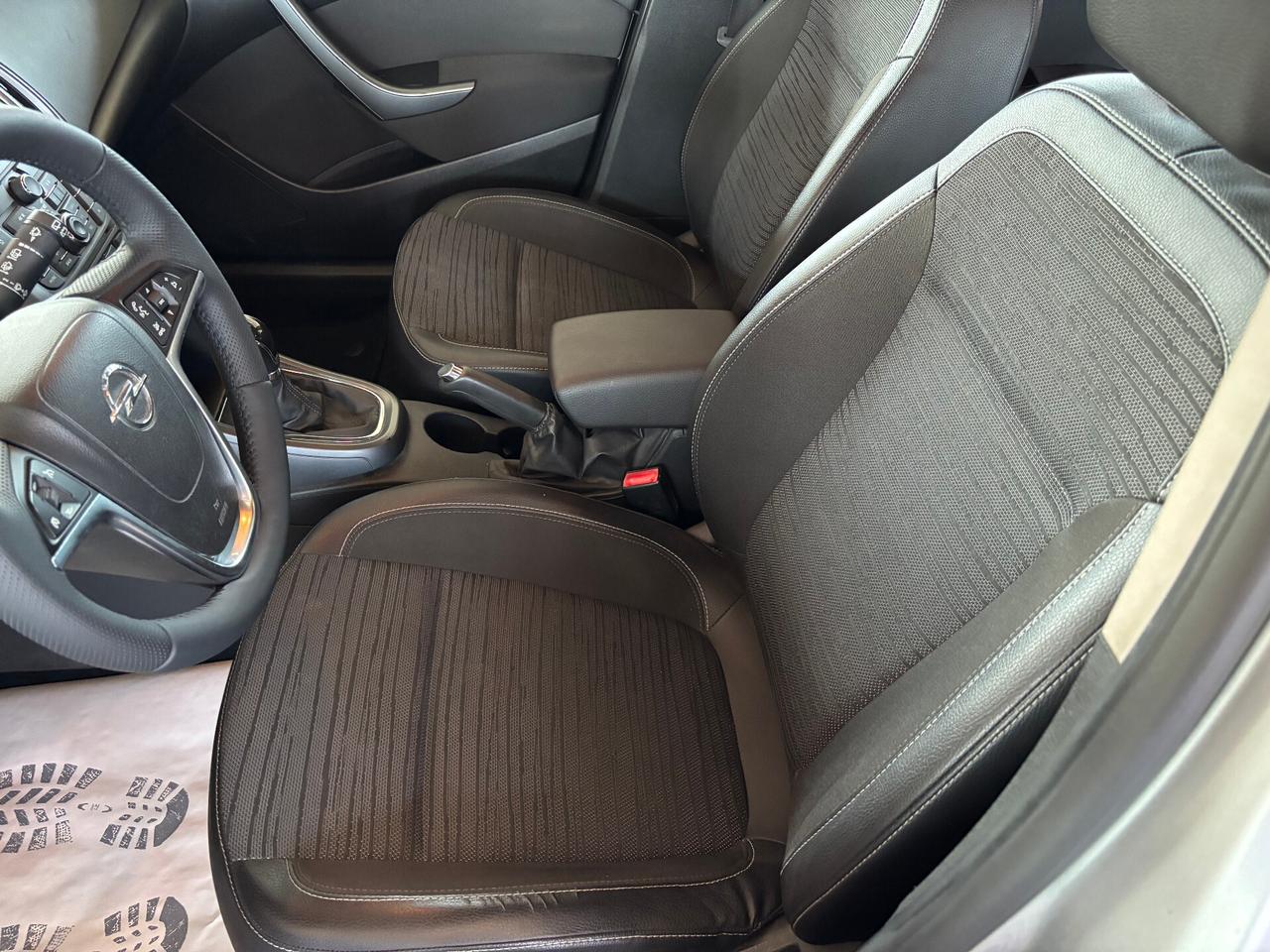 Opel Astra 1.7 CDTI 110CV Sports Tourer Cosmo NEOPATENTATO