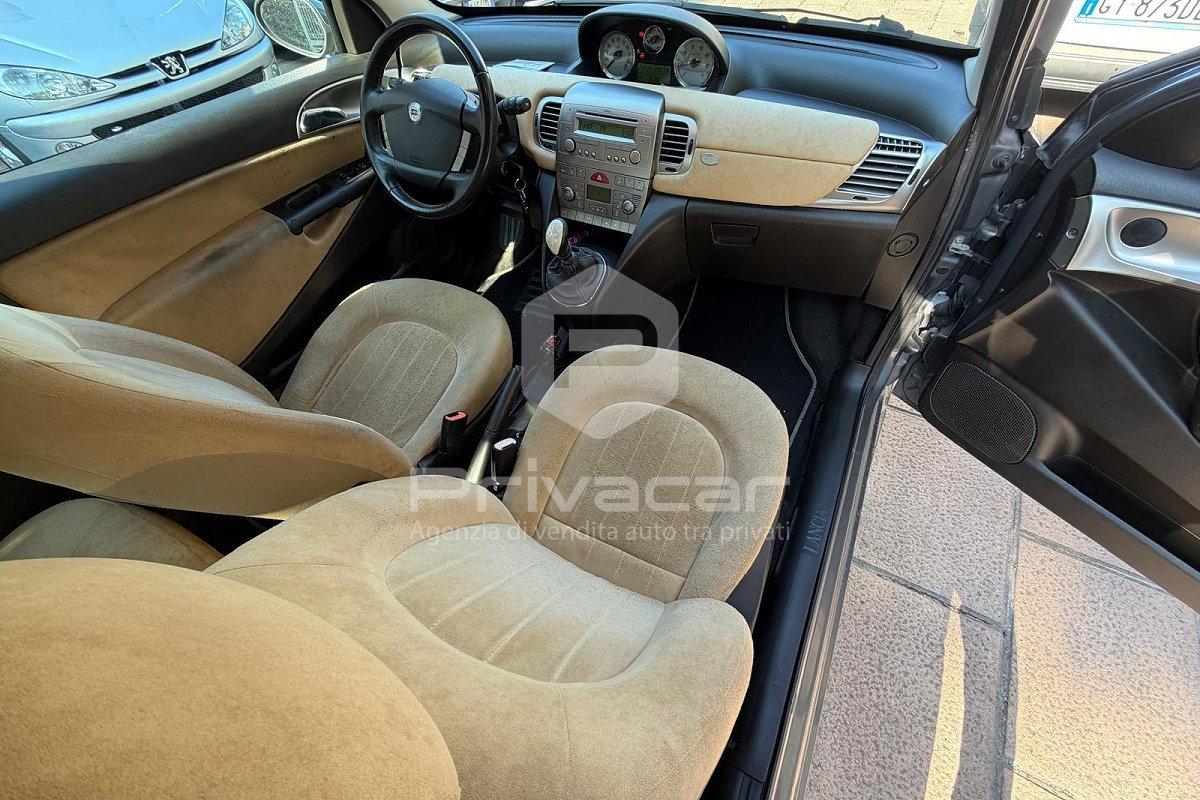 LANCIA Ypsilon 1.4 Argento